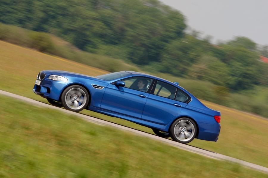  BMW M5 2012 года  (фото 33 из 319)